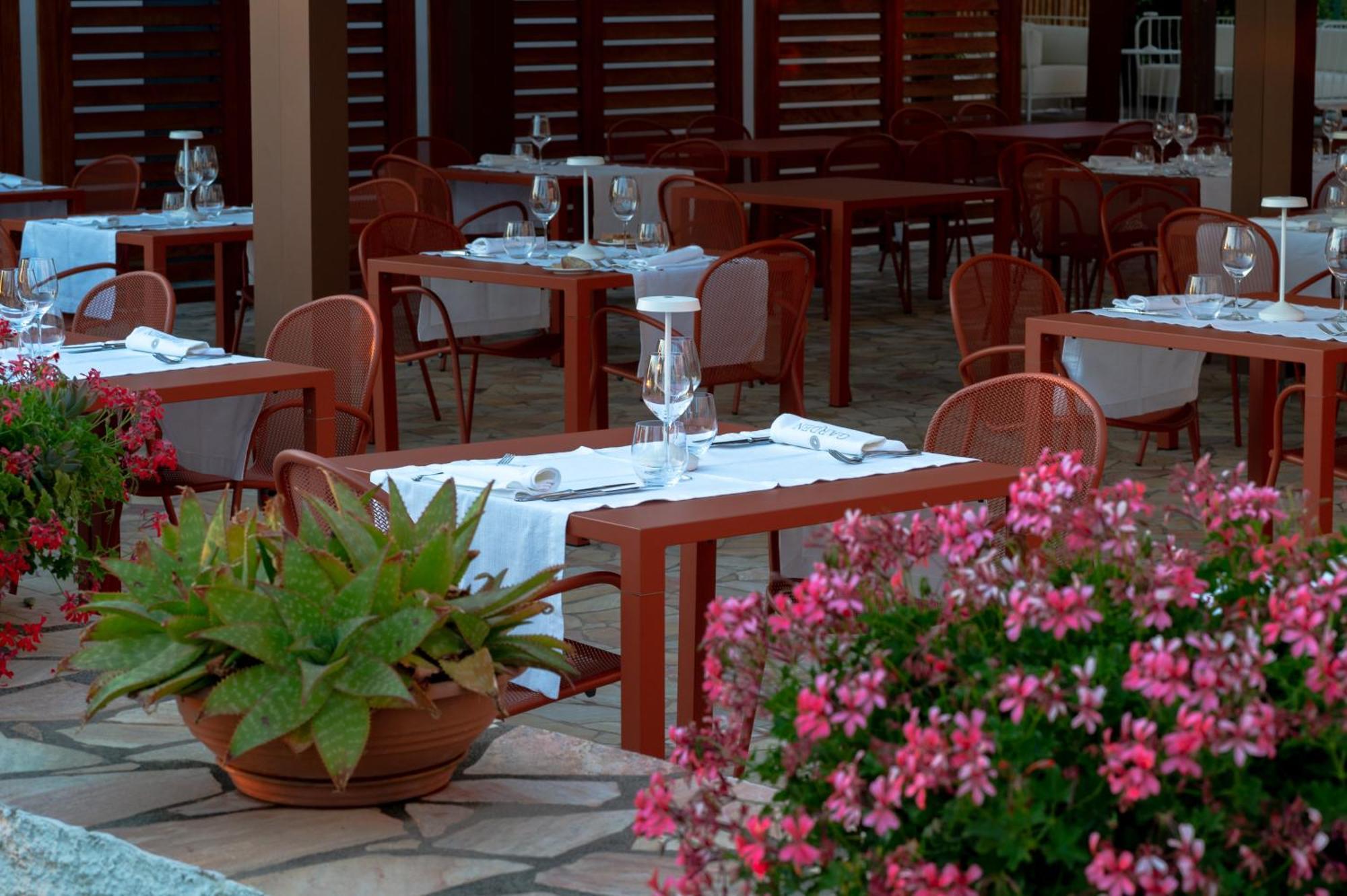 Hotel Garden Прая-а-Маре Экстерьер фото
